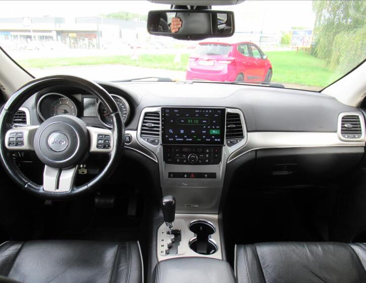 Jeep Grand Cherokee 9