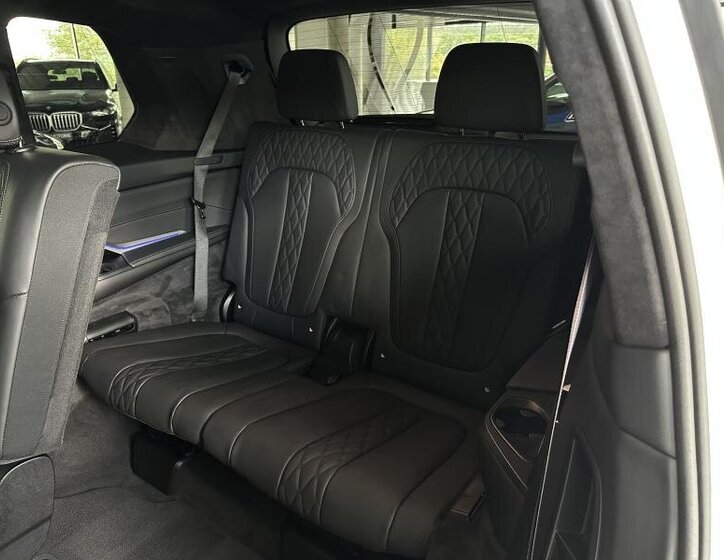 BMW X7 SUV 3,0 l 259 kw