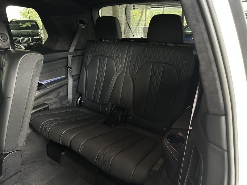 BMW X7 SUV 3,0 l 259 kw