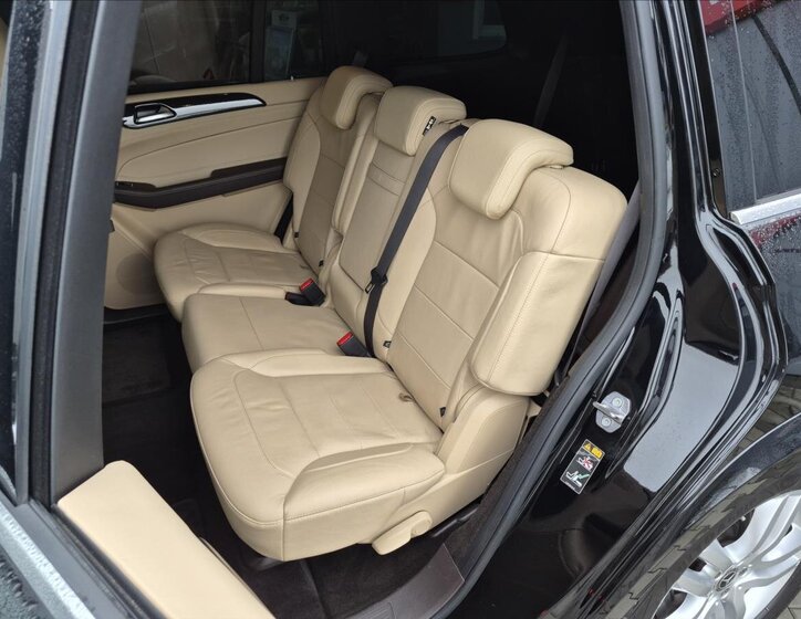 Mercedes-Benz GLS SUV / Terénní 3,0 l 190 kw