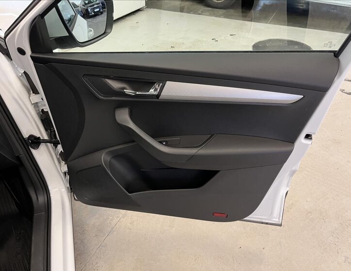 Škoda Karoq SUV 1,5 l 110 kw