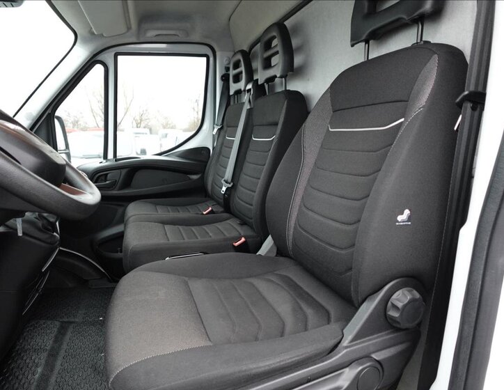 Iveco Daily Skříň 2,3 l 115 kw