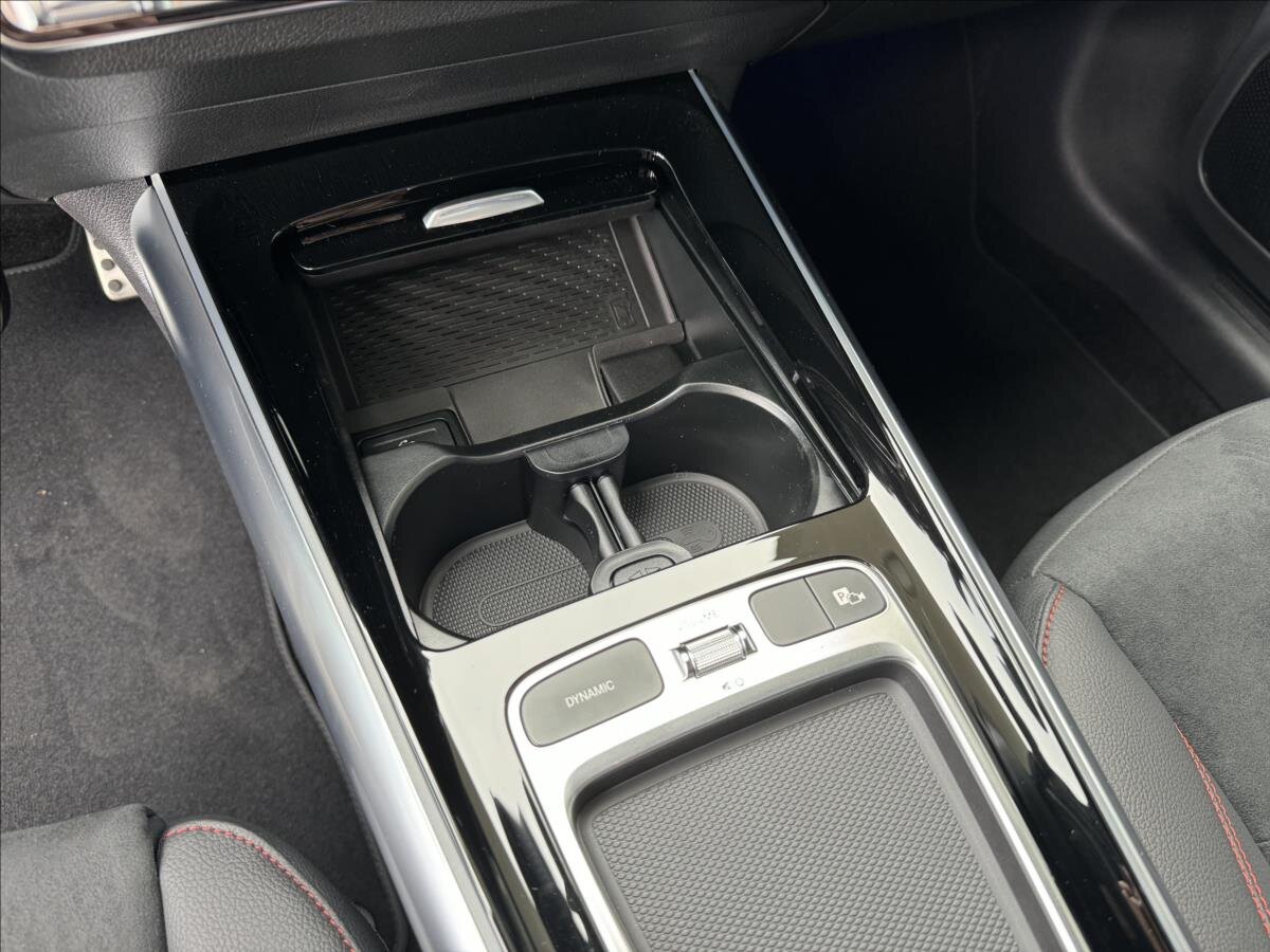 Mercedes-Benz GLA SUV / Terénní 2,0 l 110 kw