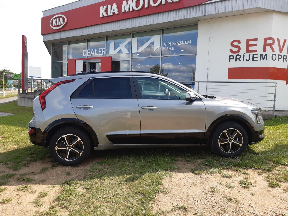 KIA Niro CUV / Crossover 1,6 l 95 kw