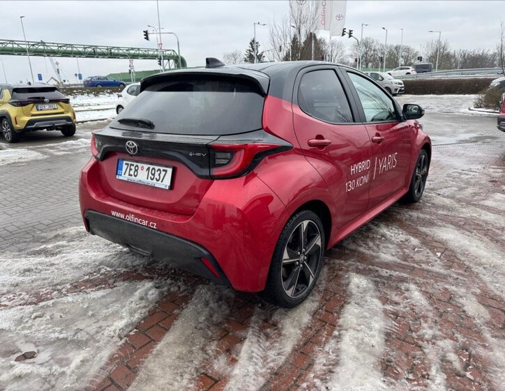 Toyota Yaris Hatchback 1,5 l 97 kw