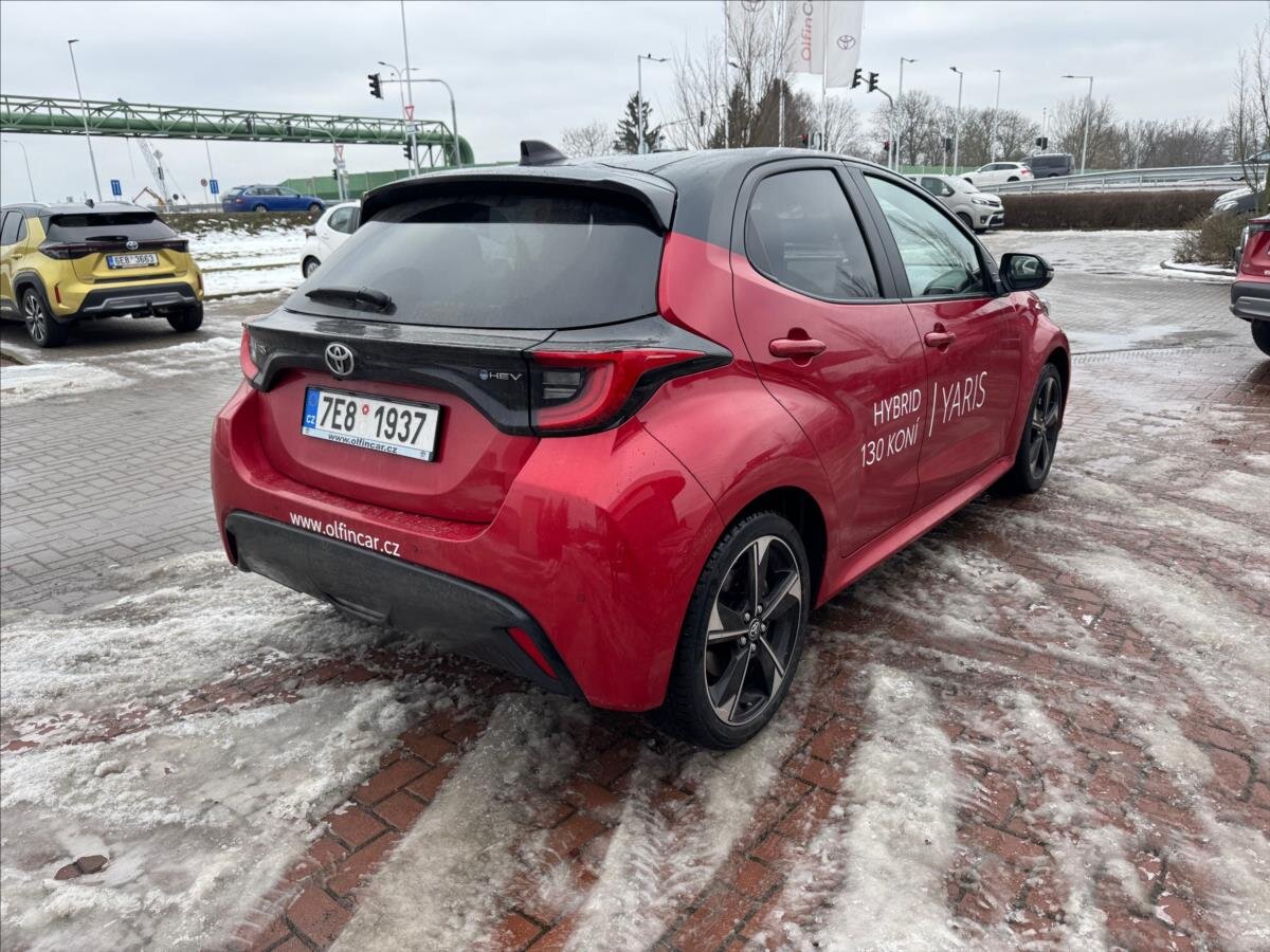 Toyota Yaris Hatchback 1,5 l 97 kw