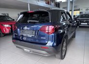 Suzuki Vitara SUV / Terénní 1,4 l 81 kw