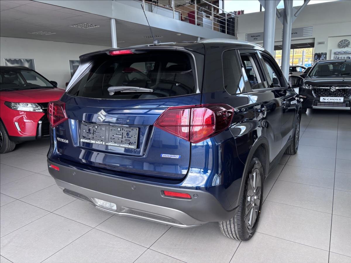 Suzuki Vitara SUV / Terénní 1,4 l 81 kw