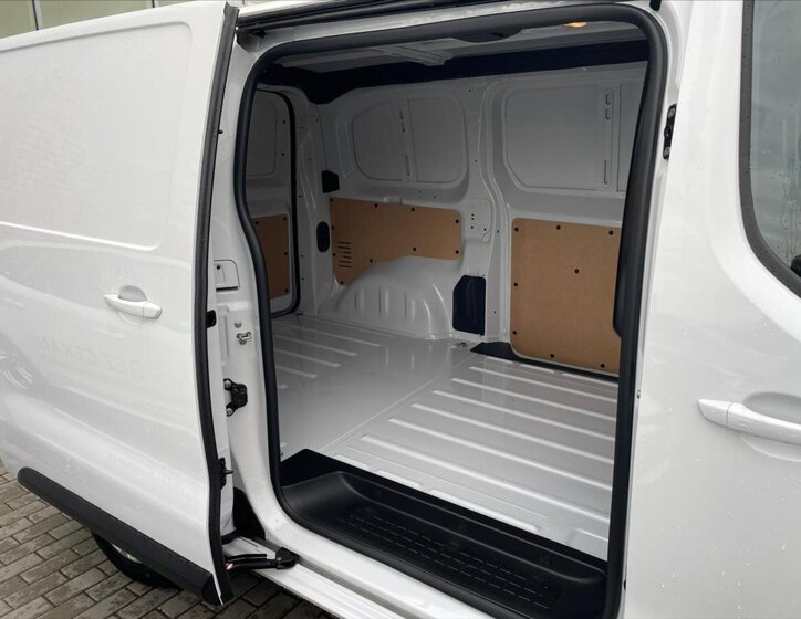 Toyota ProAce VAN-Minibus 2,0 l 106 kw