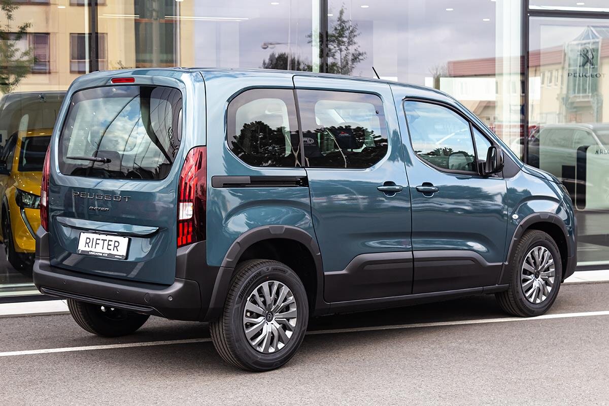 Peugeot Rifter MPV 1,5 l 96 kw