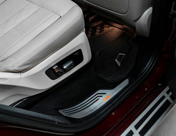 BMW X7 SUV / Terénní 3,0 l 280 kw