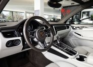 Porsche Macan 5