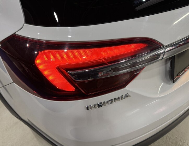 Opel Insignia Kombi 2,0 l 120 kw