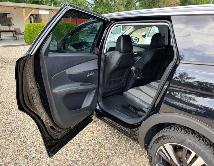 Peugeot 5008 SUV / Terénní 1,5 l 96 kw