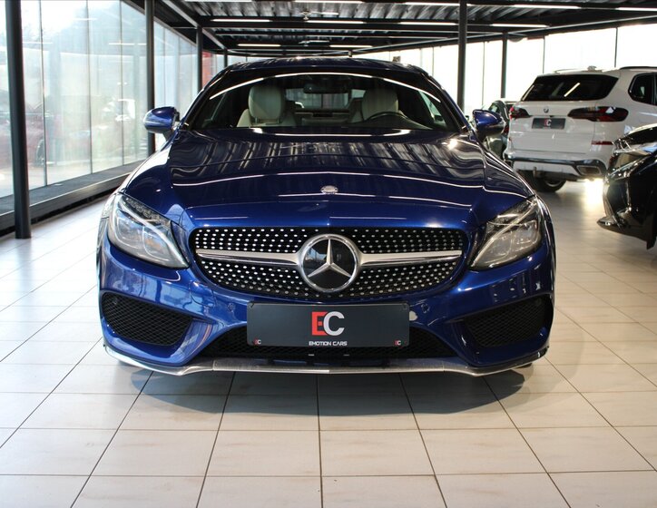 Mercedes-Benz Třídy C Kupé 2,1 l 150 kw