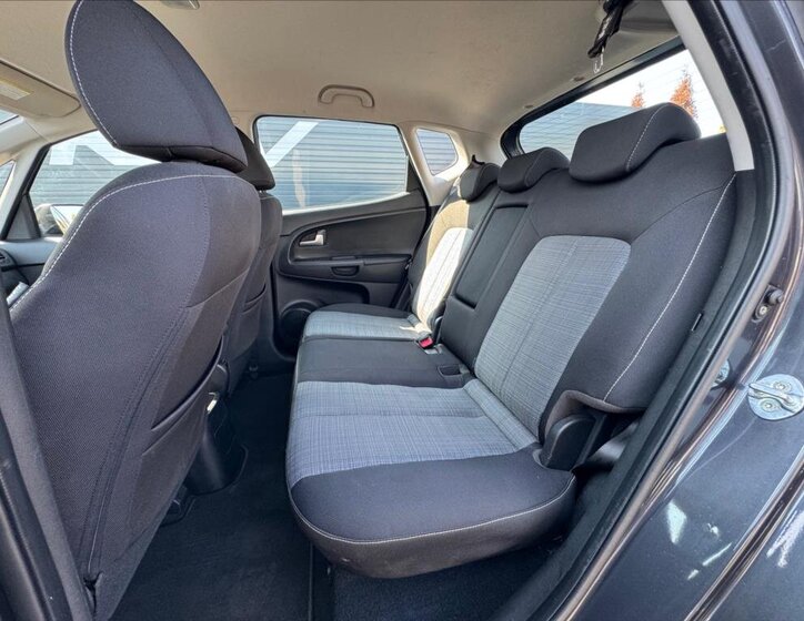 KIA Venga MPV 1,6 l 91 kw