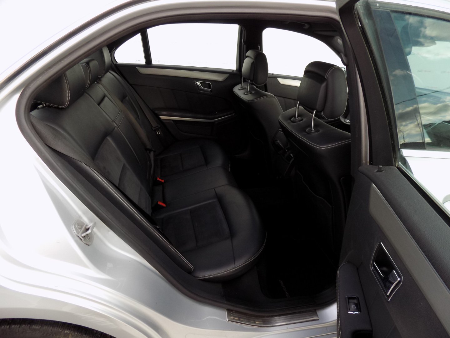 Mercedes-Benz Třídy E Sedan / Limuzína 2,1 l 125 kw