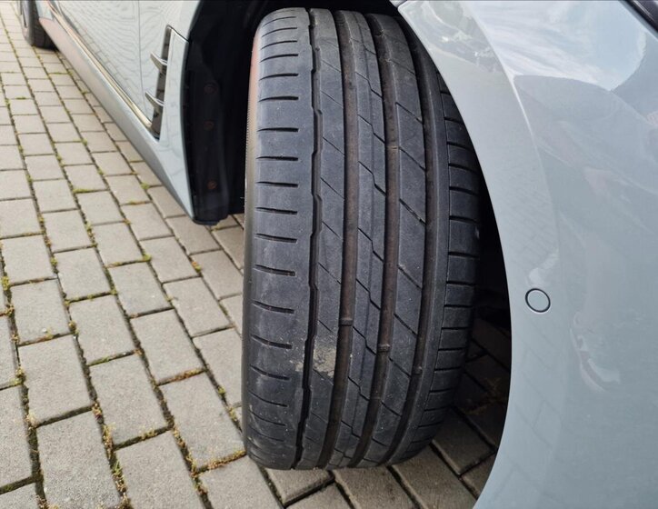 BMW i4 Sedan / Limuzína 0,0 400 kw