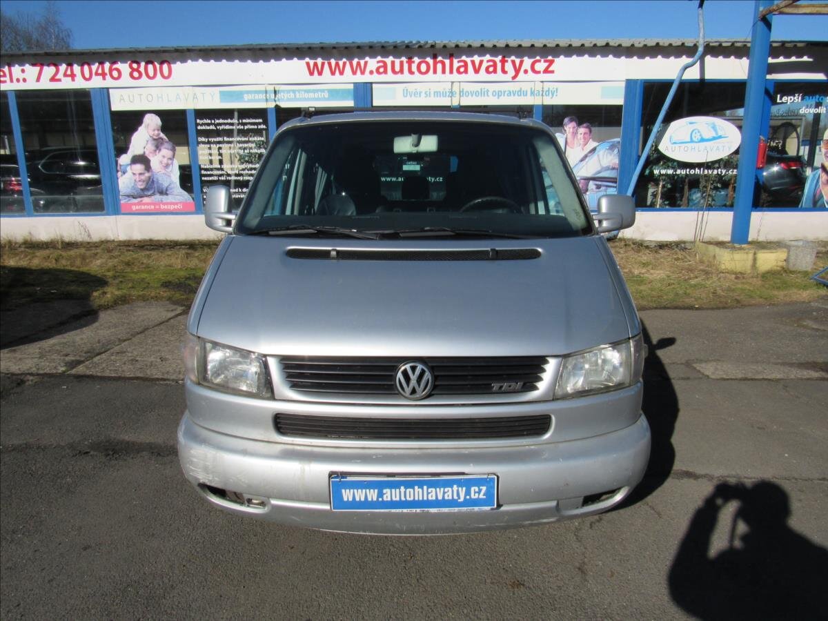 Volkswagen Caravelle Kombi 2,5 l 75 kw