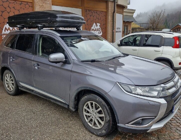 Mitsubishi Outlander 2