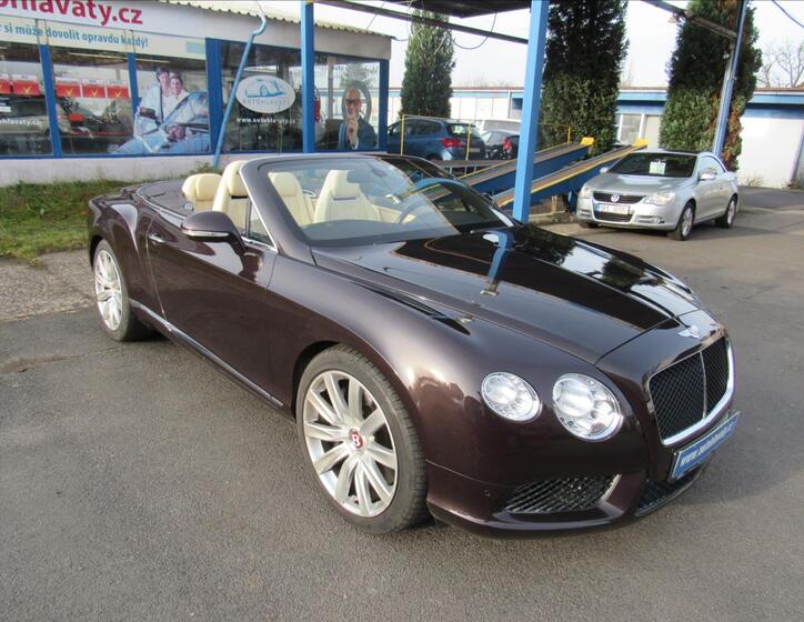 Bentley Continental GTC 3