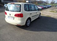 Volkswagen Touran Kombi 1,6 l 77 kw