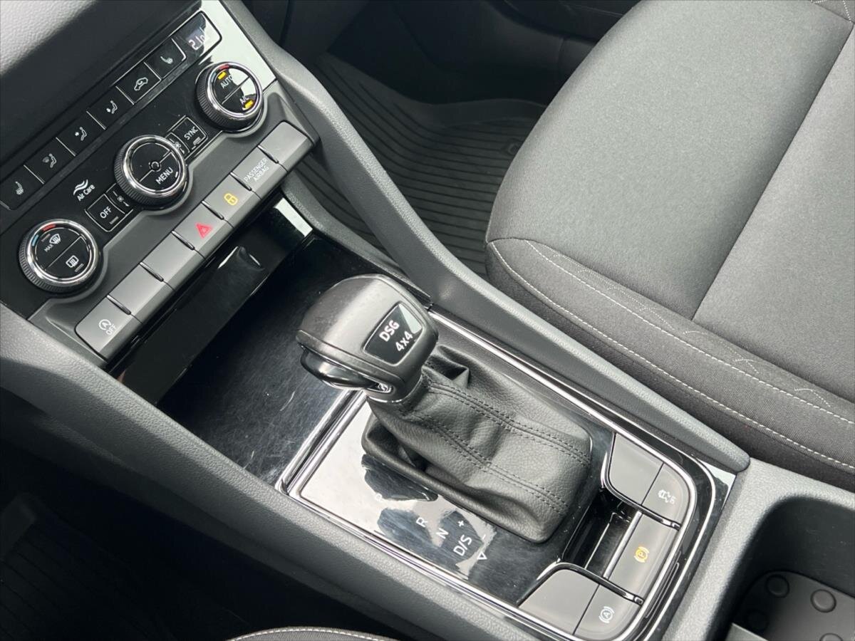Škoda Karoq SUV / Terénní 2,0 l 110 kw