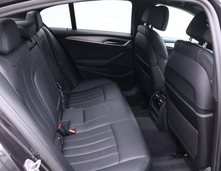 BMW Řada 5 Sedan 2,0 l 135 kw