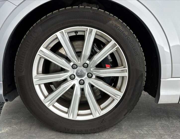 Audi SQ8 SUV / Terénní 4,0 l 373 kw