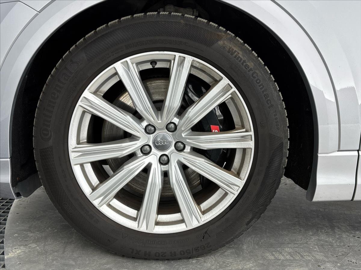 Audi SQ8 SUV / Terénní 4,0 l 373 kw