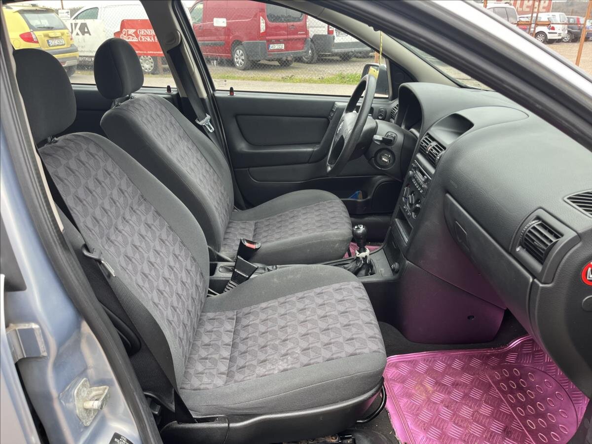 Opel Astra Hatchback 1,7 l 55 kw