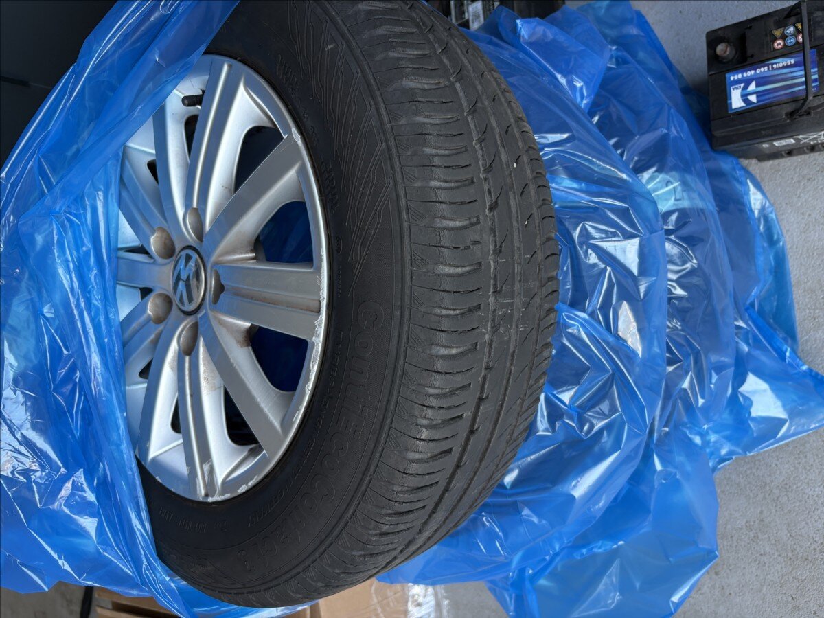 Volkswagen Golf Hatchback 1,2 l 77 kw