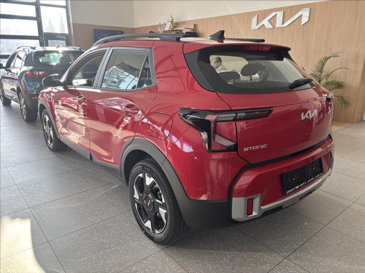 KIA Stonic CUV / Crossover 999,0 74 kw