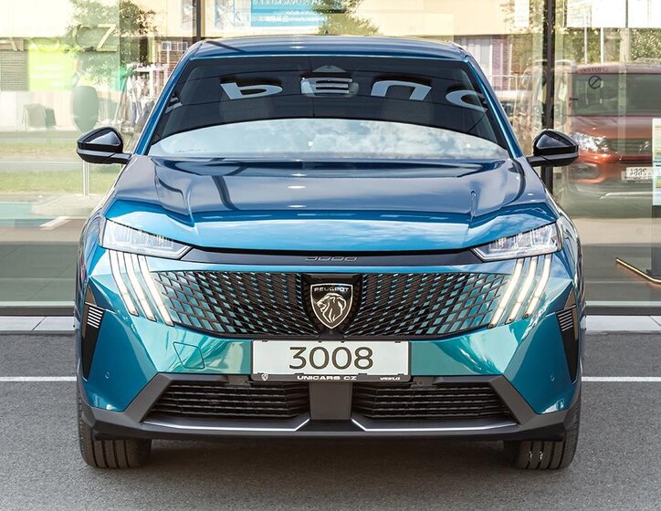 Peugeot 3008 SUV 1,2 l 107 kw