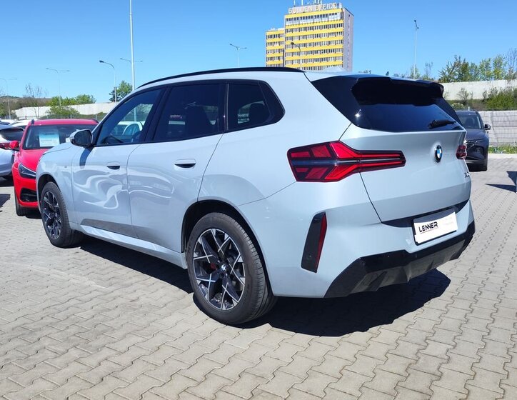 BMW X3 SUV / Terénní 2,0 l 145 kw
