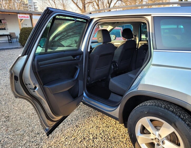 Škoda Kodiaq SUV / Terénní 1,5 l 110 kw