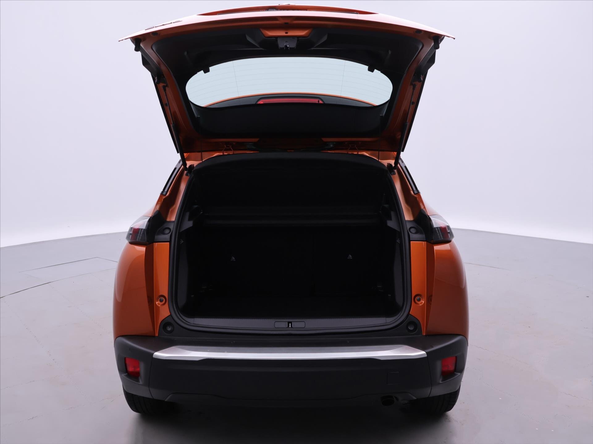 Peugeot 2008 SUV / Terénní 1,2 l 74 kw