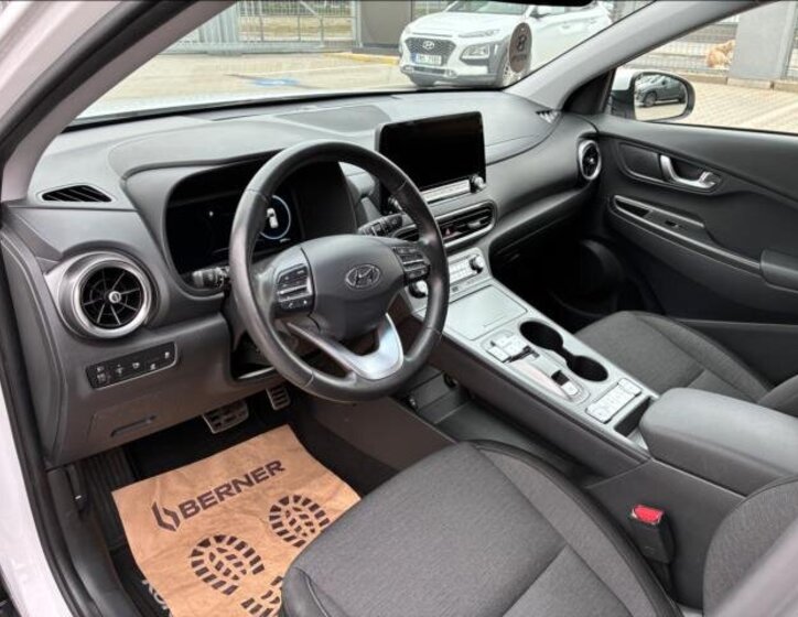 Hyundai Kona SUV / Terénní 0,0 150 kw
