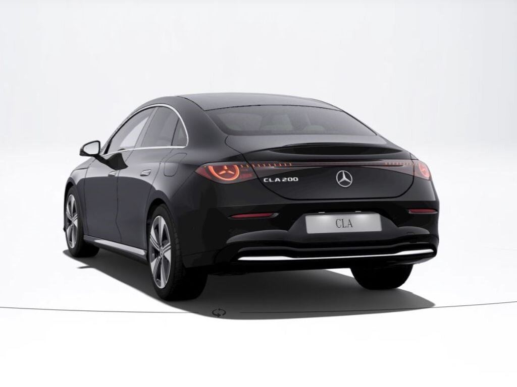 Mercedes-Benz CLA Sedan 1,5 l 142 kw