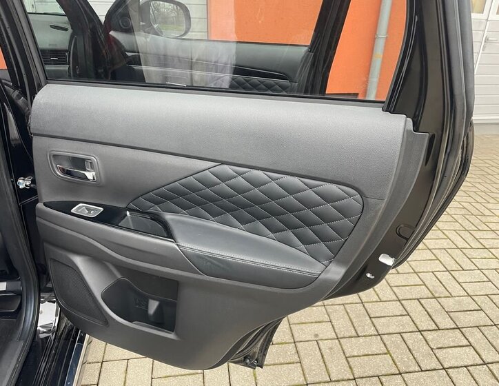 Mitsubishi Outlander 21