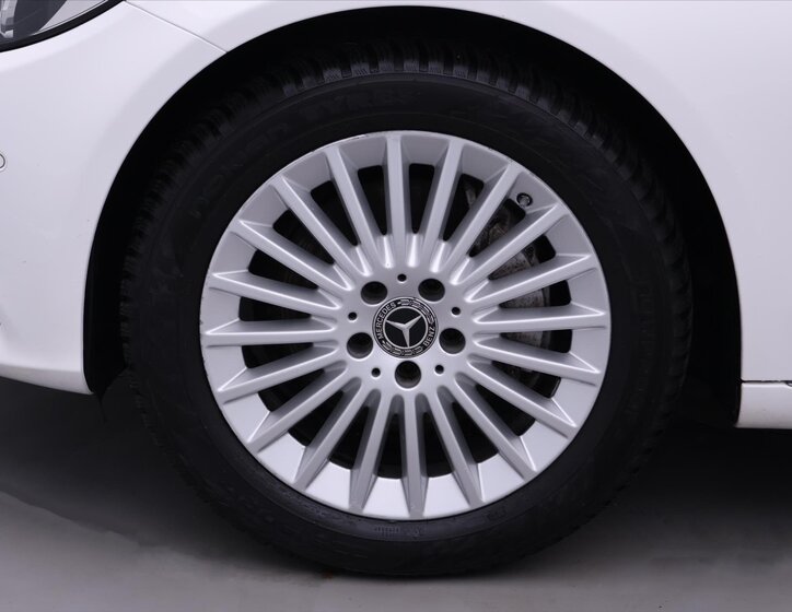 Mercedes-Benz Třídy C Kombi 2,1 l 150 kw