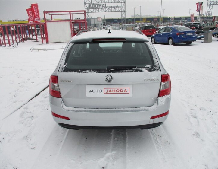 Škoda Octavia Kombi 2,0 l 110 kw