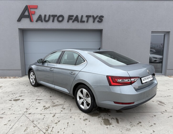 Škoda Superb 5