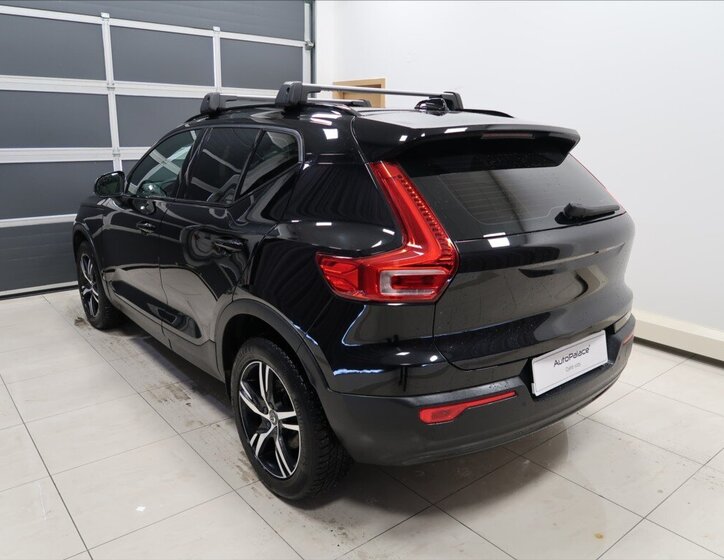Volvo XC40 6