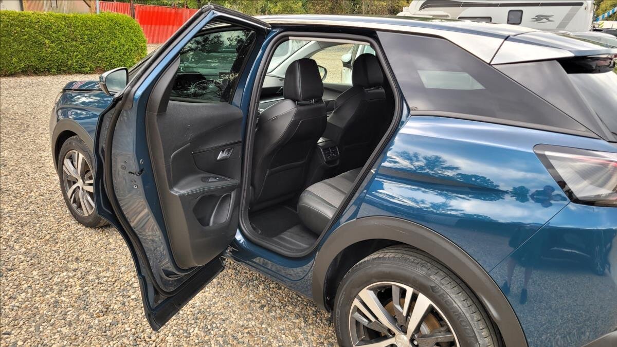 Peugeot 3008 SUV / Terénní 1,5 l 96 kw