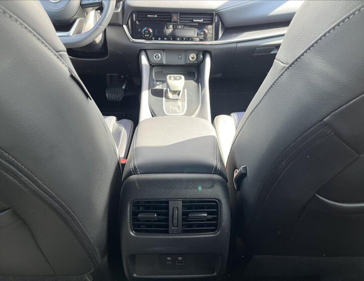 Nissan Qashqai SUV 1,3 l 116 kw