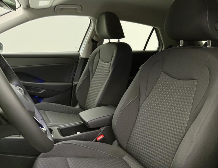 Volkswagen T-Roc SUV / Terénní 1,5 l 110 kw