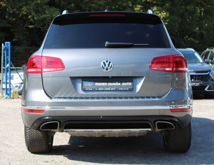 Volkswagen Touareg 6