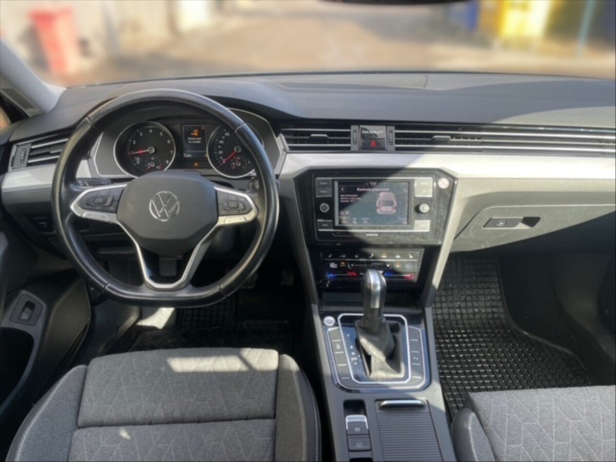 Volkswagen Passat Kombi 1,5 l 110 kw