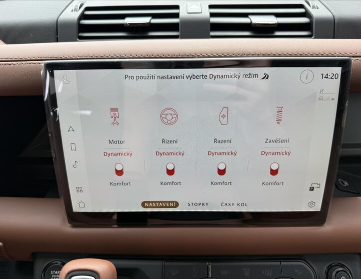 Land Rover Defender SUV 4,4 l 467 kw